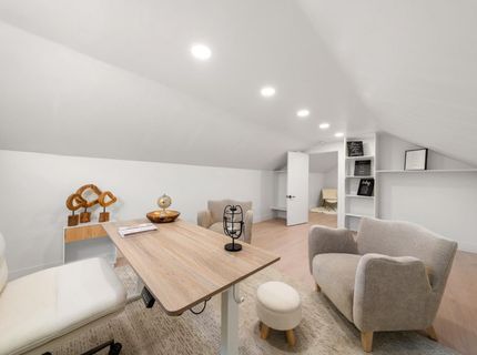 5401 J St, Sacramento, CA 95819 Photo