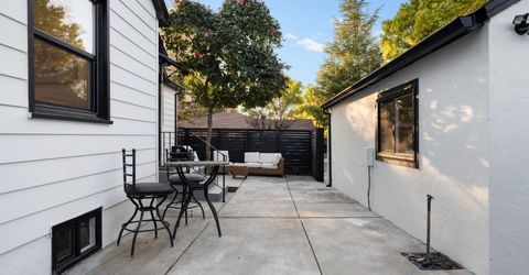 5401 J St, Sacramento, CA 95819 Photo