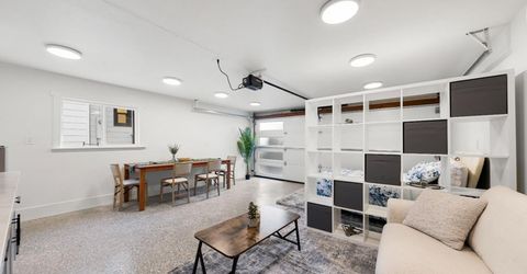 5401 J St, Sacramento, CA 95819 Photo