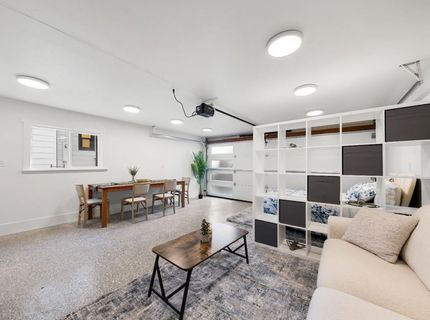 5401 J St, Sacramento, CA 95819 Photo