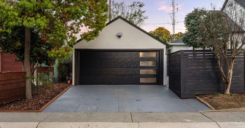 5401 J St, Sacramento, CA 95819 Photo