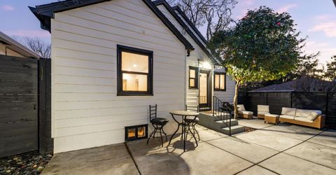 5401 J St, Sacramento, CA 95819 Photo