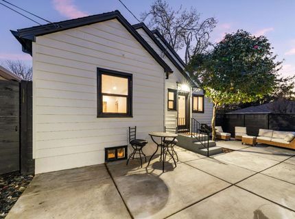 5401 J St, Sacramento, CA 95819 Photo