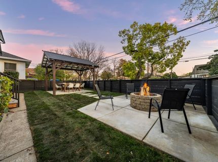 5401 J St, Sacramento, CA 95819 Photo