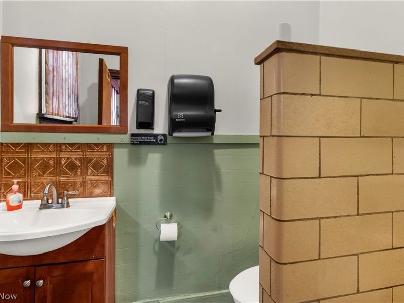 802 Standard Avenue, Masury, OH 44438 Photo 25