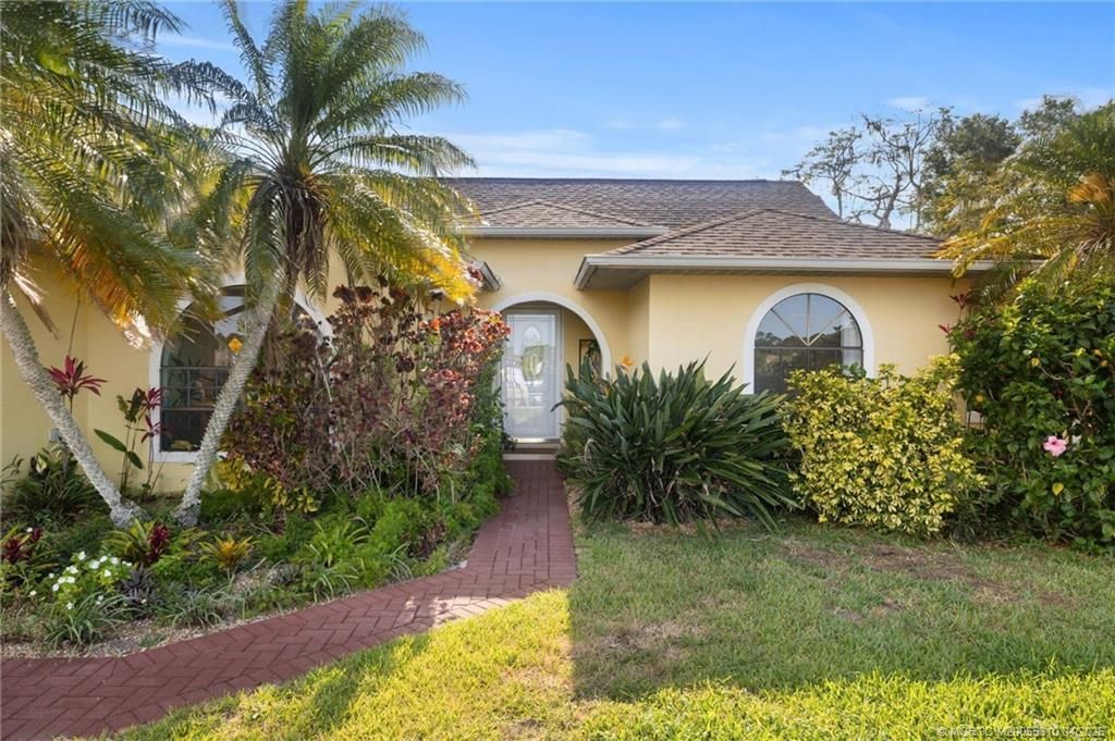 2542 SW Kensington Street, Port Saint Lucie, FL 34953 Photo