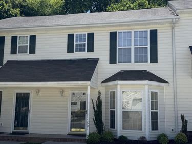4803 Tanglewood Oaks Street, Raleigh, NC 27610