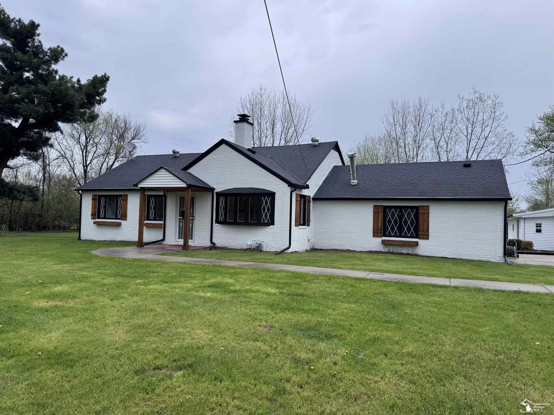 6053 Douglas Road, Ida, MI 48140 Main Photo