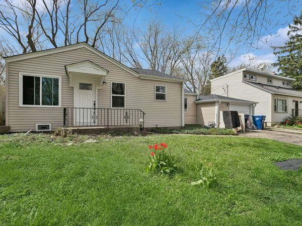 36912 N Lawrence Drive, Lake Villa, IL 60046