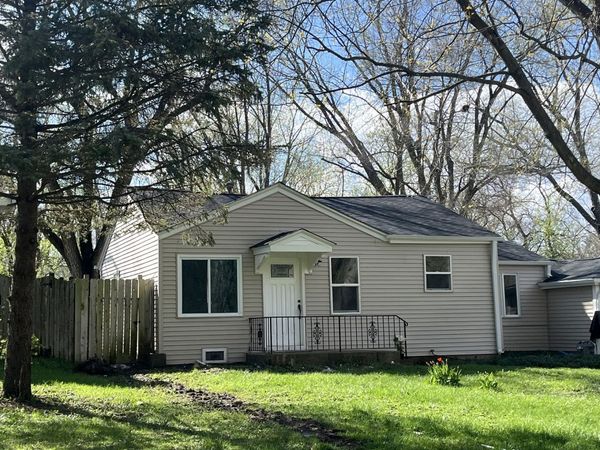 36912 N Lawrence Drive , Lake Villa, IL 60046