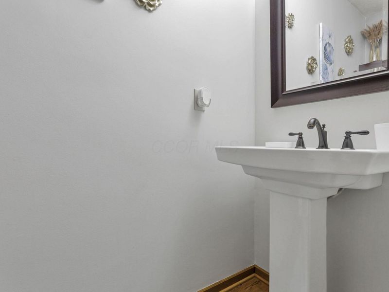 4836 Bay Grove Court, Groveport, OH 43125 Photo 12