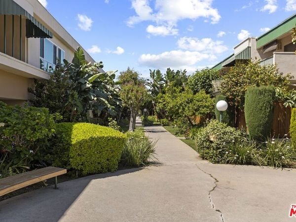 3200 S Sepulveda Boulevard, Unit J22, Los Angeles, CA 90034