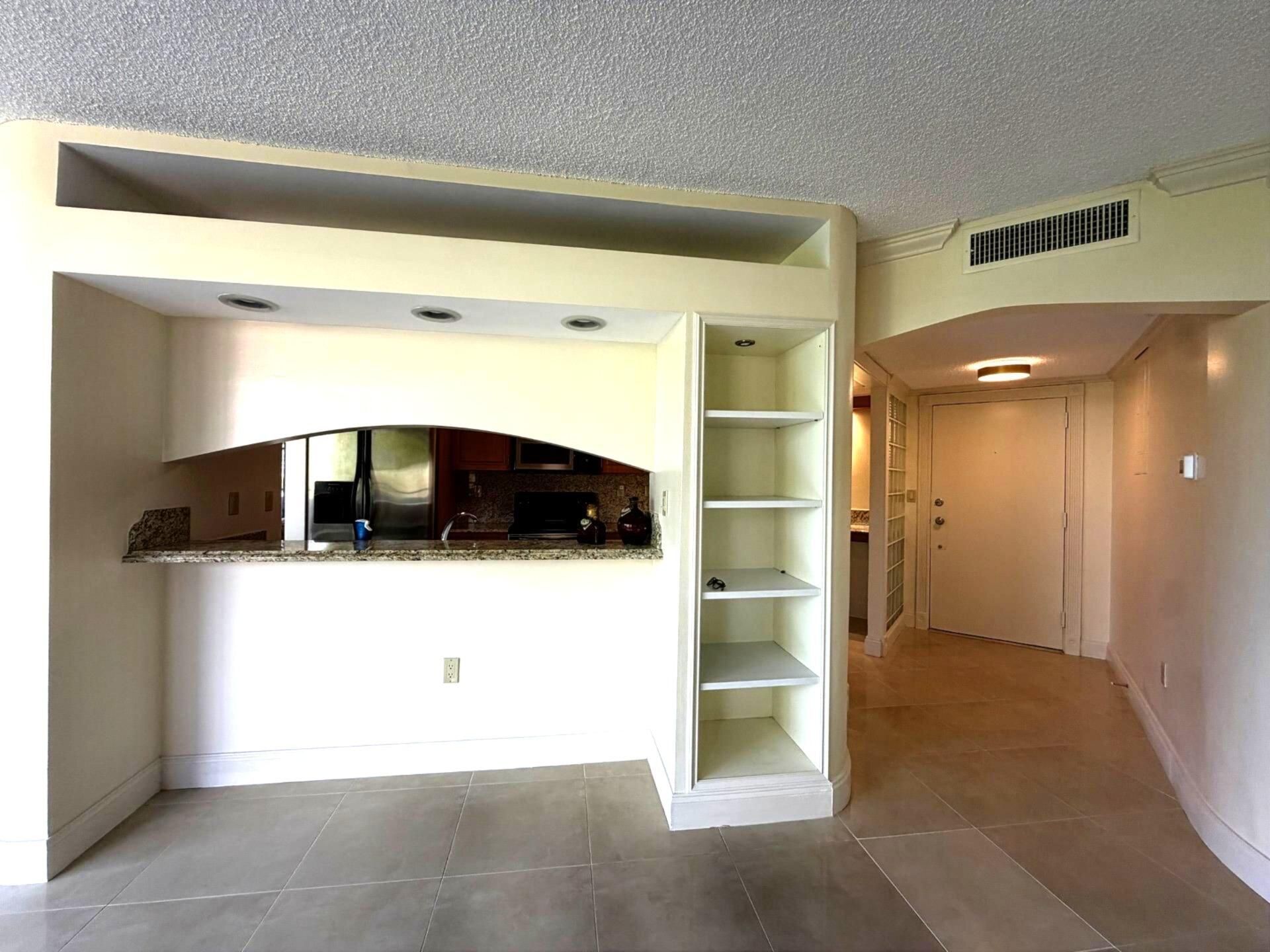 21085 NE 34th Avenue, Unit 404-1, Aventura, FL 33180 Photo