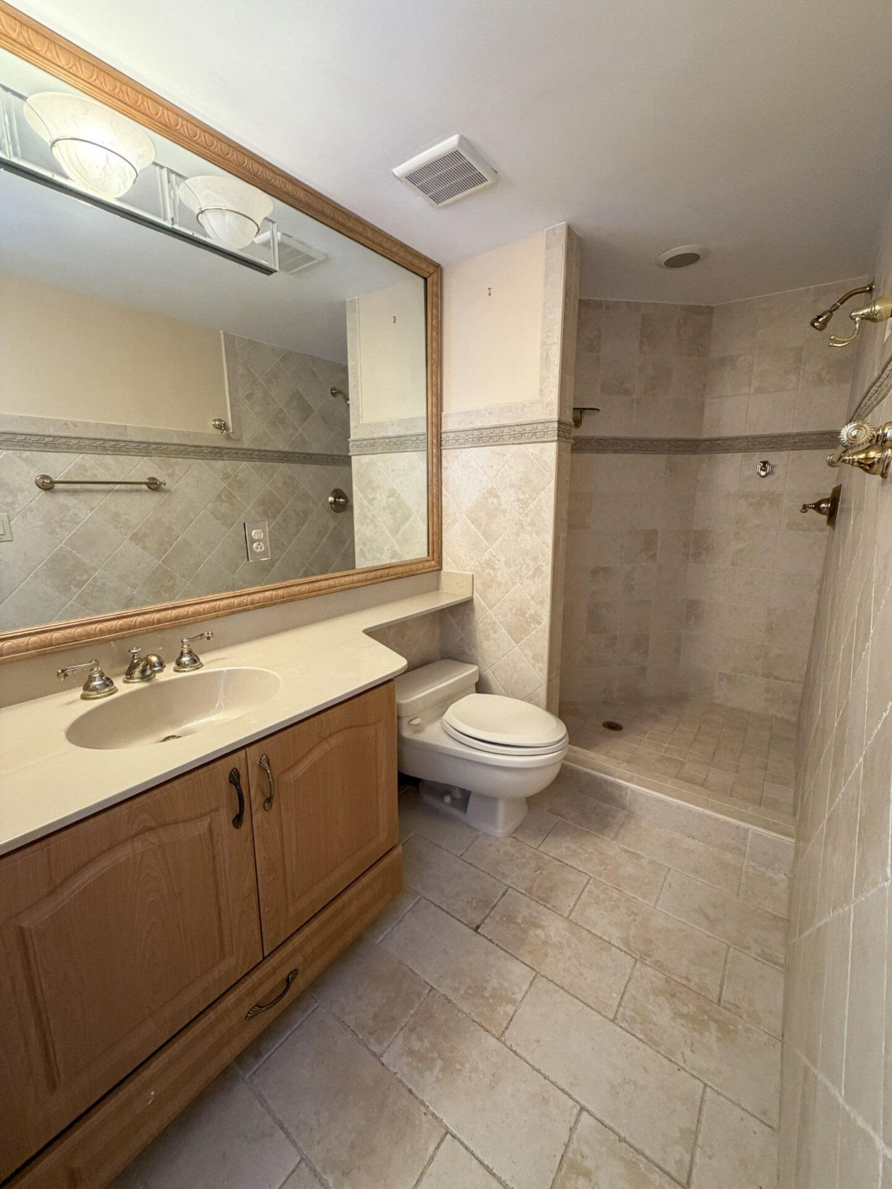 21085 NE 34th Avenue, Unit 404-1, Aventura, FL 33180 Photo