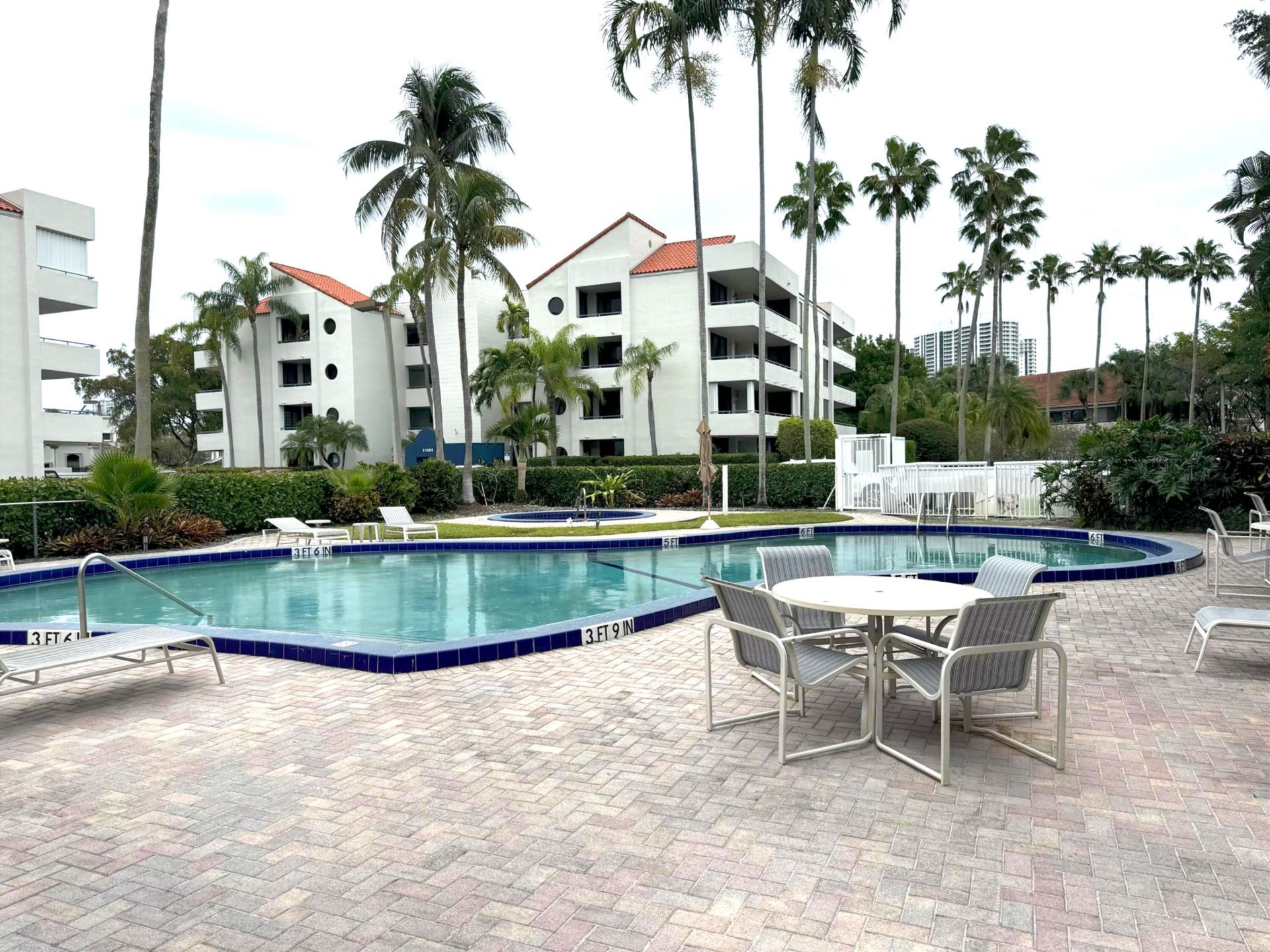21085 NE 34th Avenue, Unit 404-1, Aventura, FL 33180 Photo