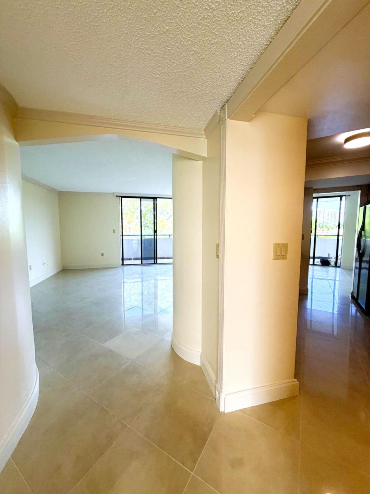 21085 NE 34th Avenue, Unit 404-1, Aventura, FL 33180 Photo