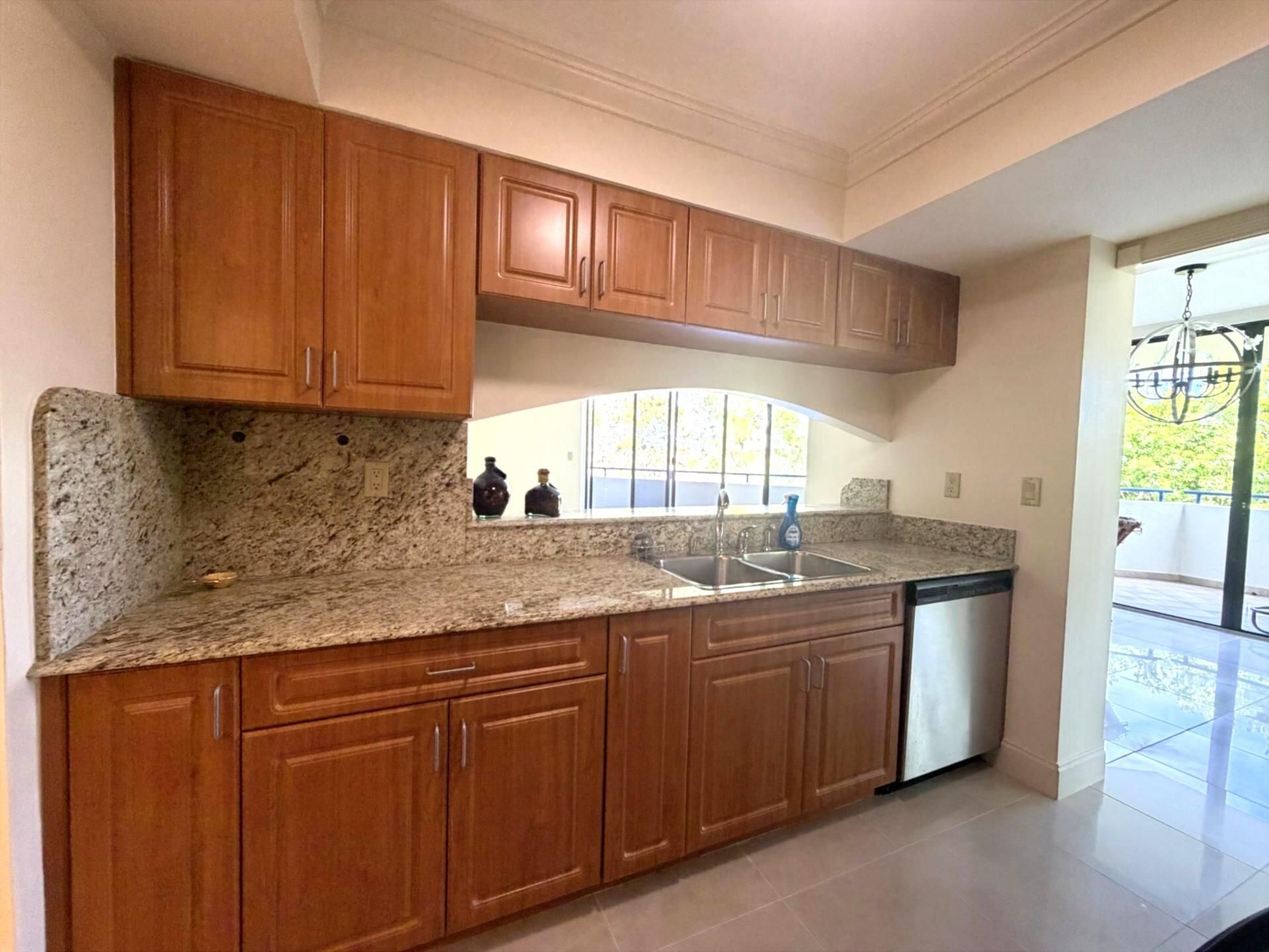 21085 NE 34th Avenue, Unit 404-1, Aventura, FL 33180 Photo