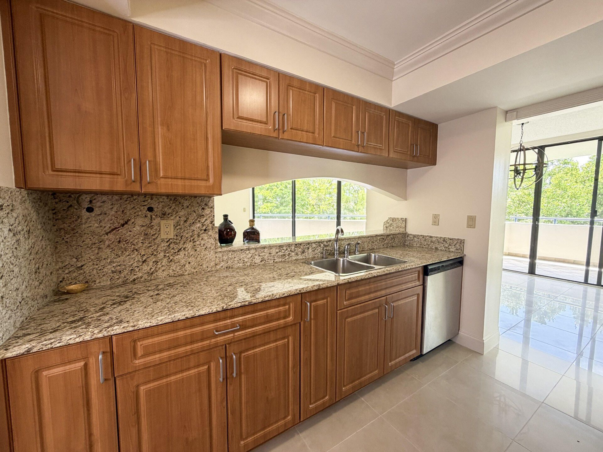 21085 NE 34th Avenue, Unit 404-1, Aventura, FL 33180 Photo