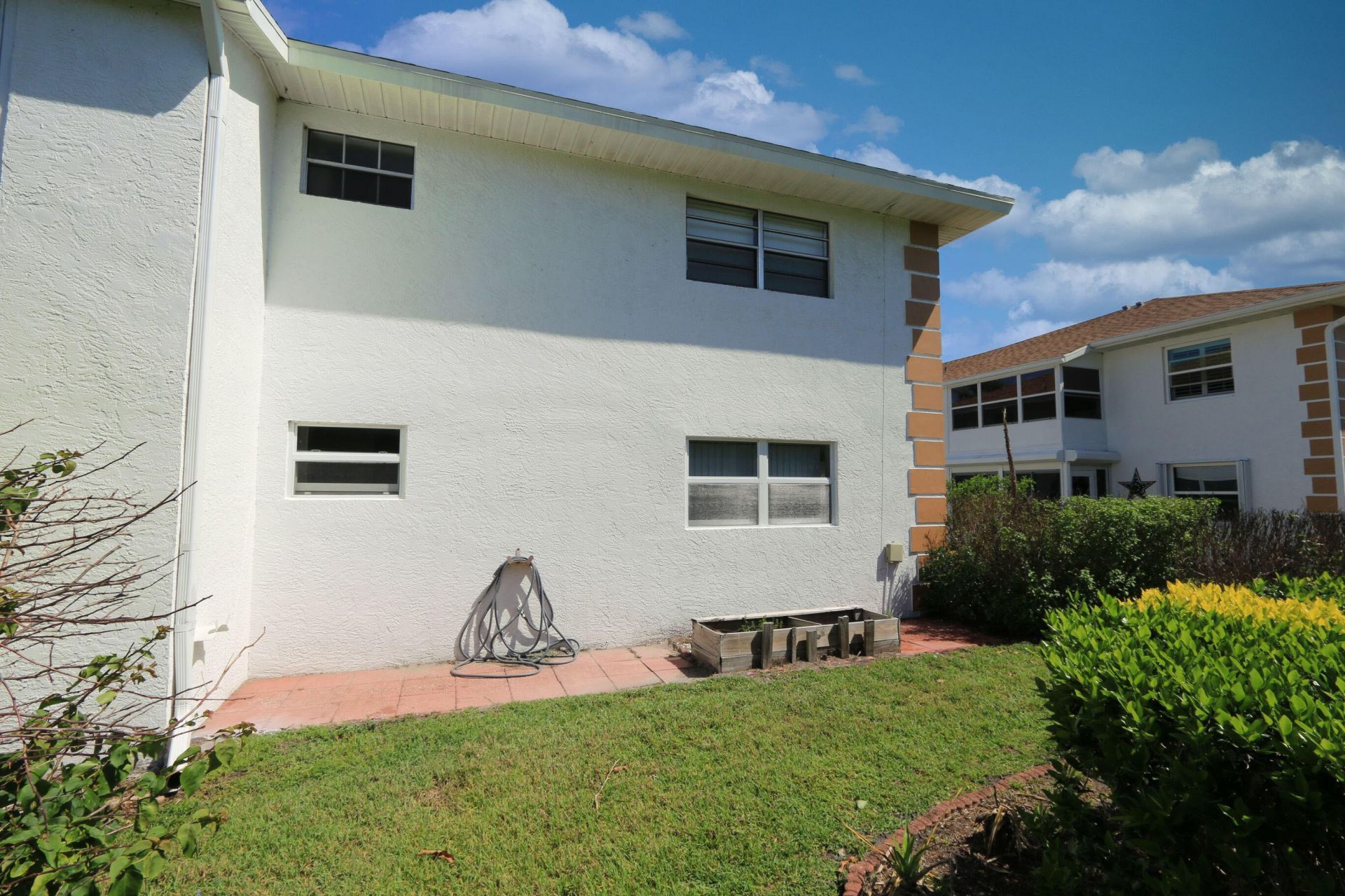 1217 S Lakes End Drive, Unit 1, Fort Pierce, FL 34982 Photo