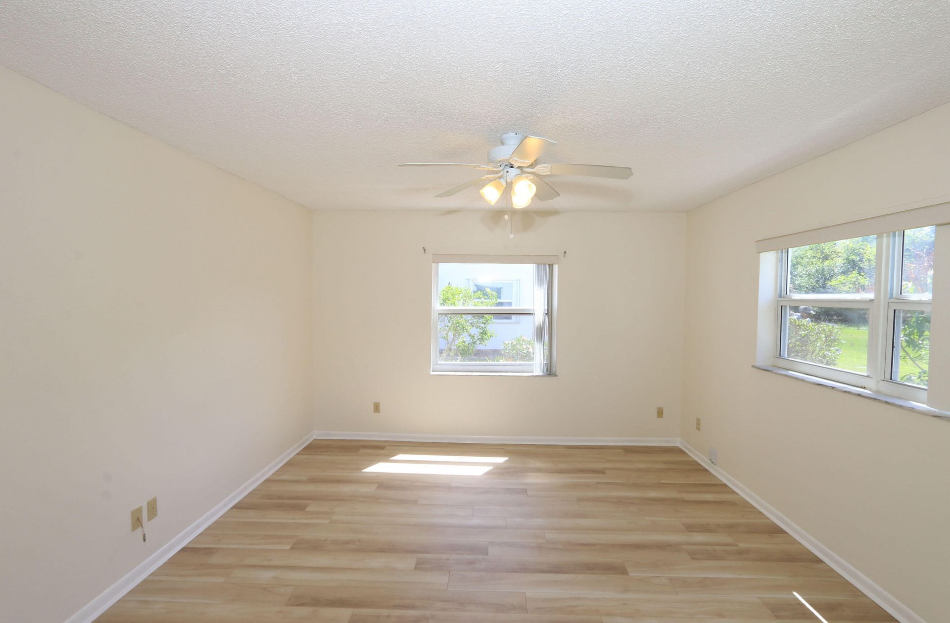 1217 S Lakes End Drive, Unit 1, Fort Pierce, FL 34982 Photo