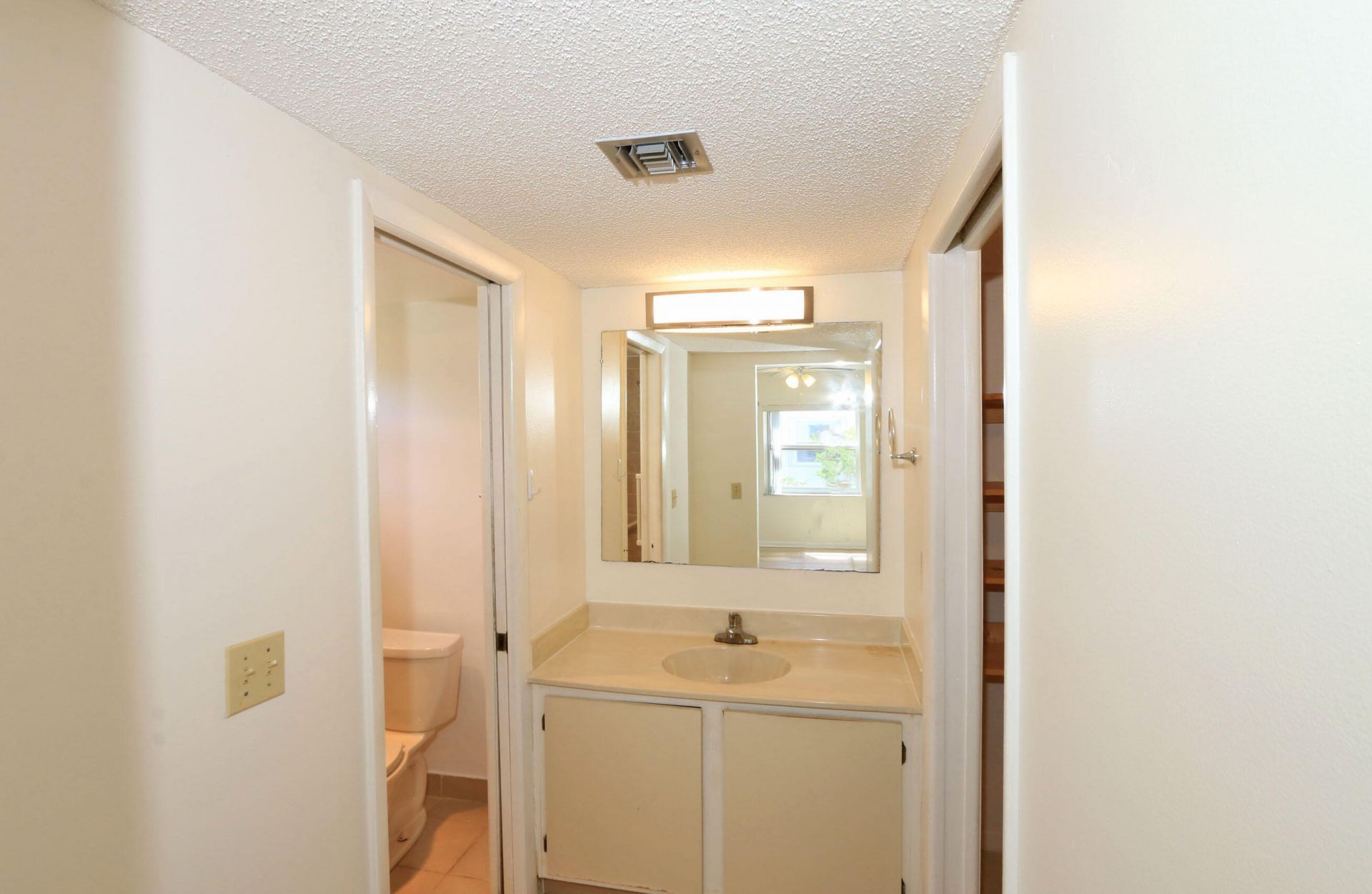 1217 S Lakes End Drive, Unit 1, Fort Pierce, FL 34982 Photo