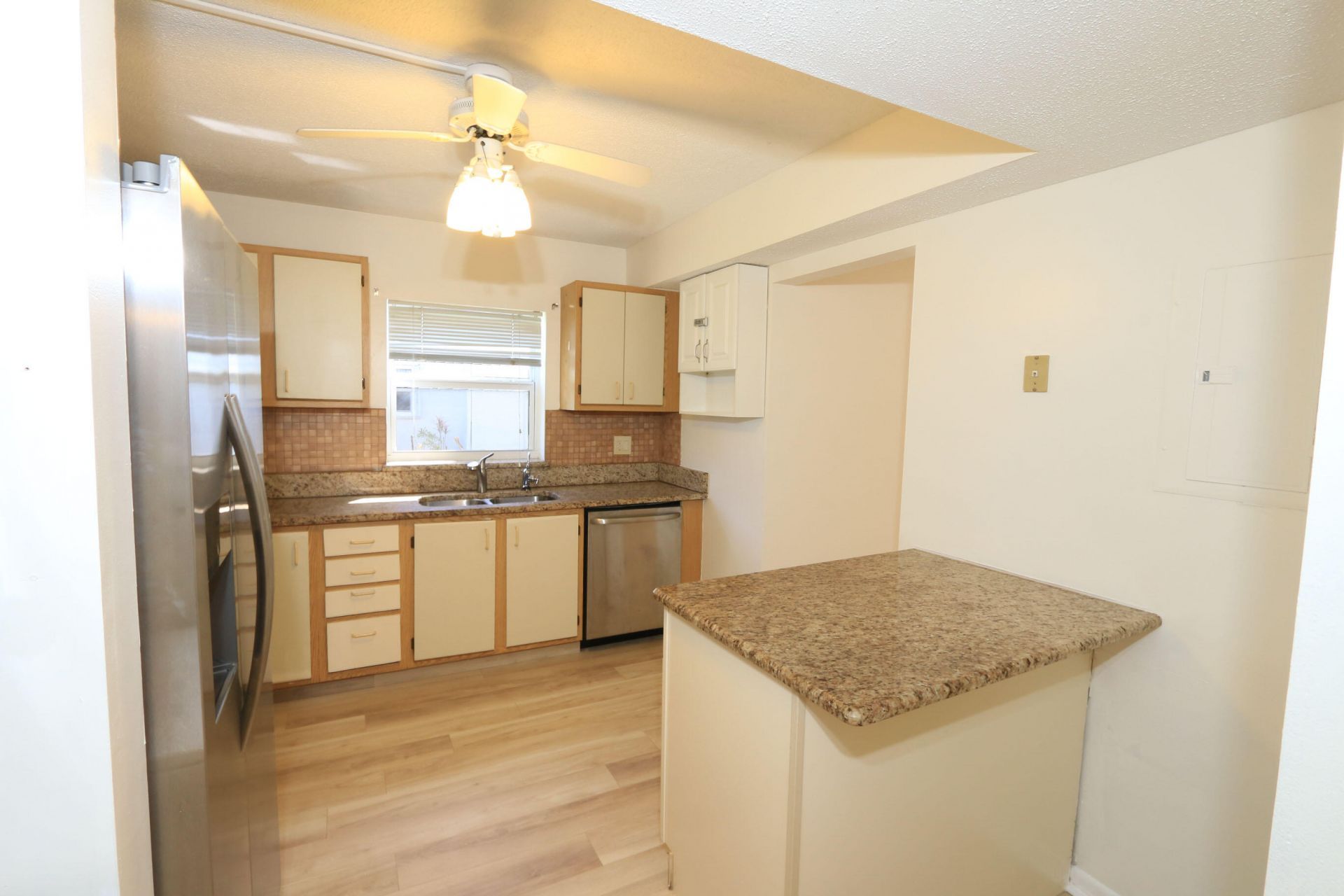 1217 S Lakes End Drive, Unit 1, Fort Pierce, FL 34982 Photo