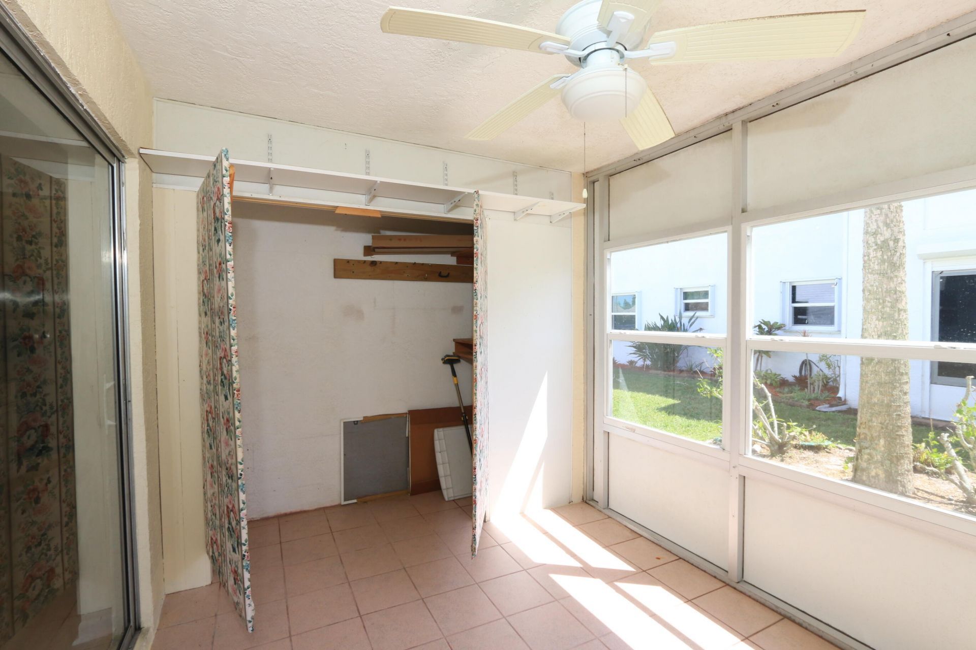 1217 S Lakes End Drive, Unit 1, Fort Pierce, FL 34982 Photo