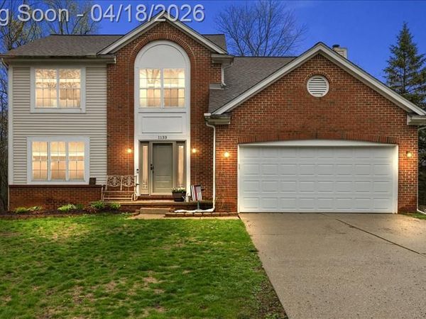 1133 Walloon Way, Orion Twp, MI 48360