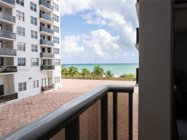 6039 Collins Ave, Unit 412, Miami Beach, FL 33140