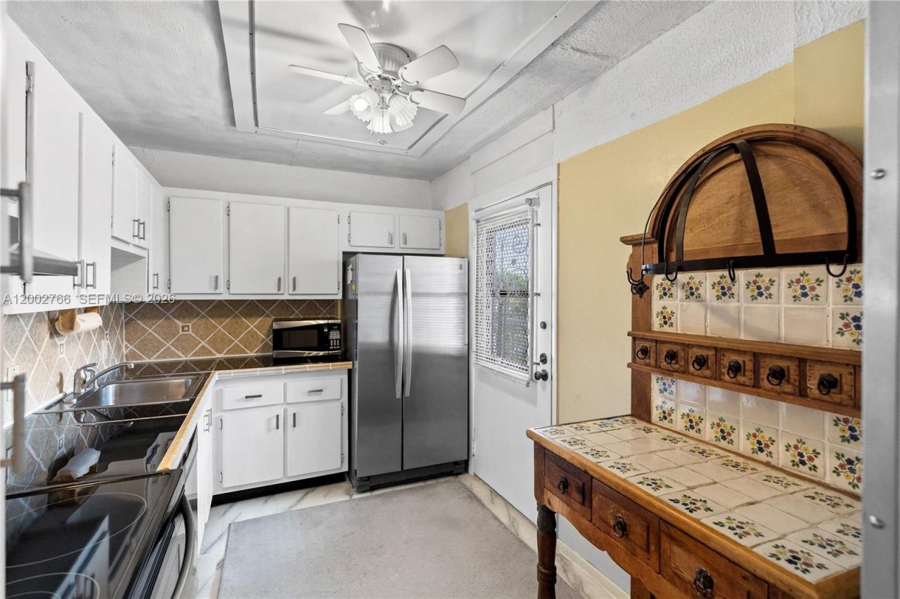 20500 W Country Club Dr, Unit 405, Aventura, FL 33180 Photo