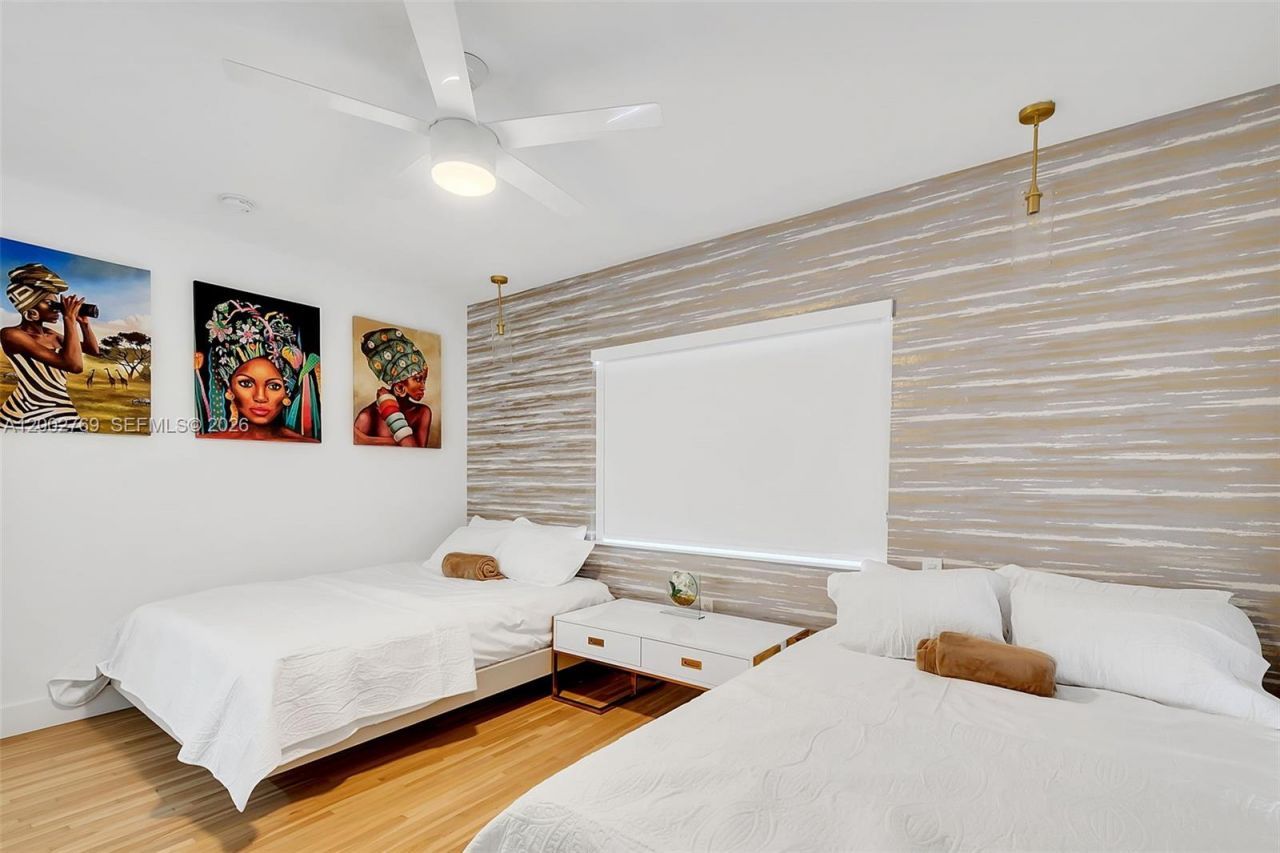 301 SW 30th Ct, Miami, FL 33135 Photo