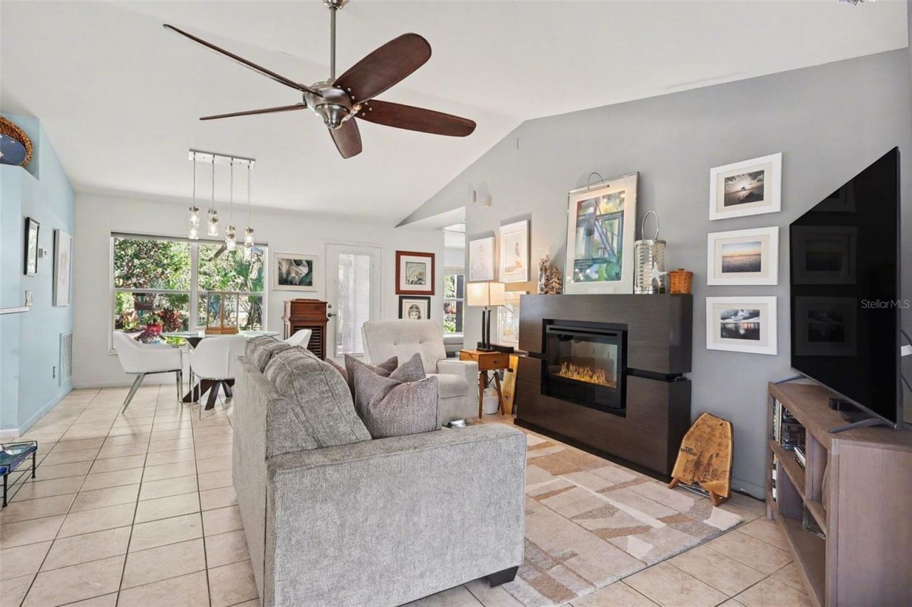 3918 Luverne Street, Fort Myers, FL 33901 Photo