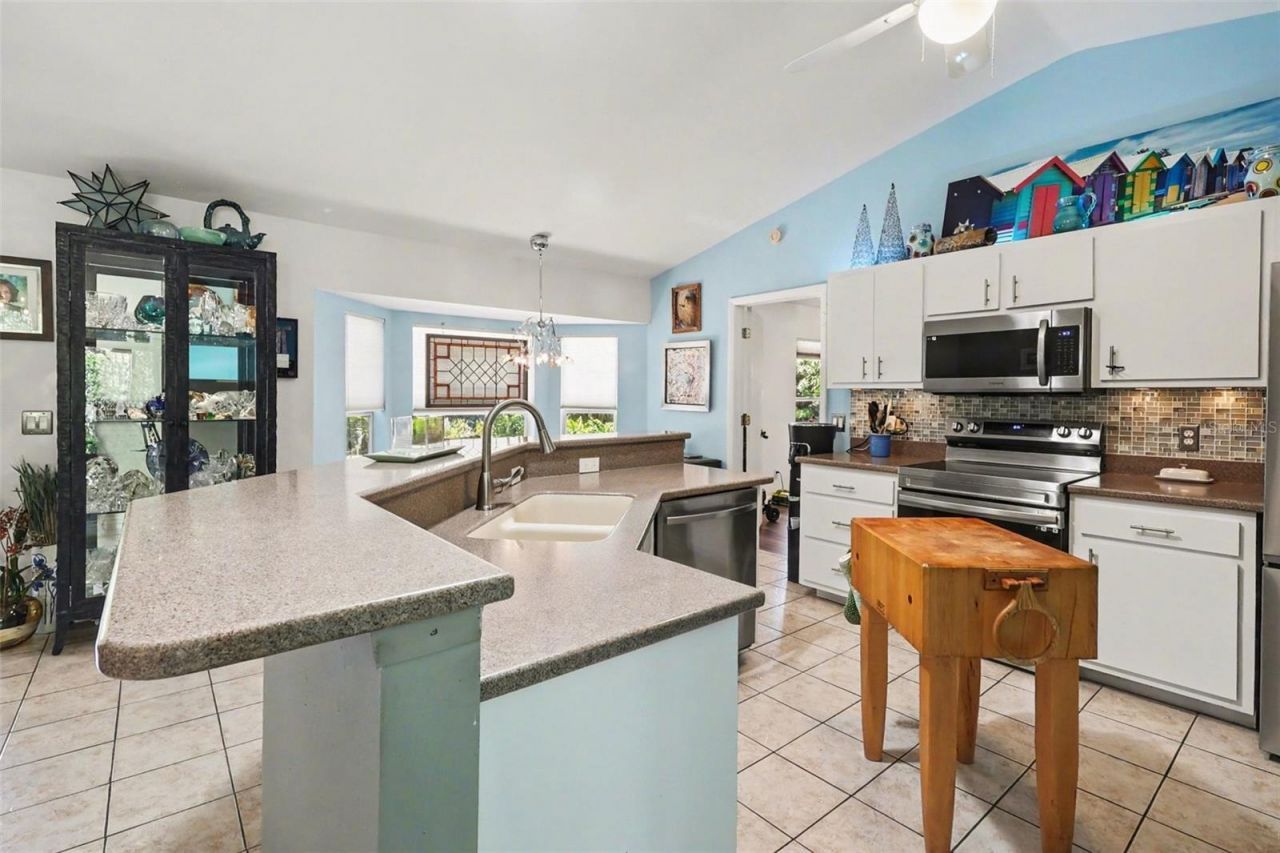 3918 Luverne Street, Fort Myers, FL 33901 Photo