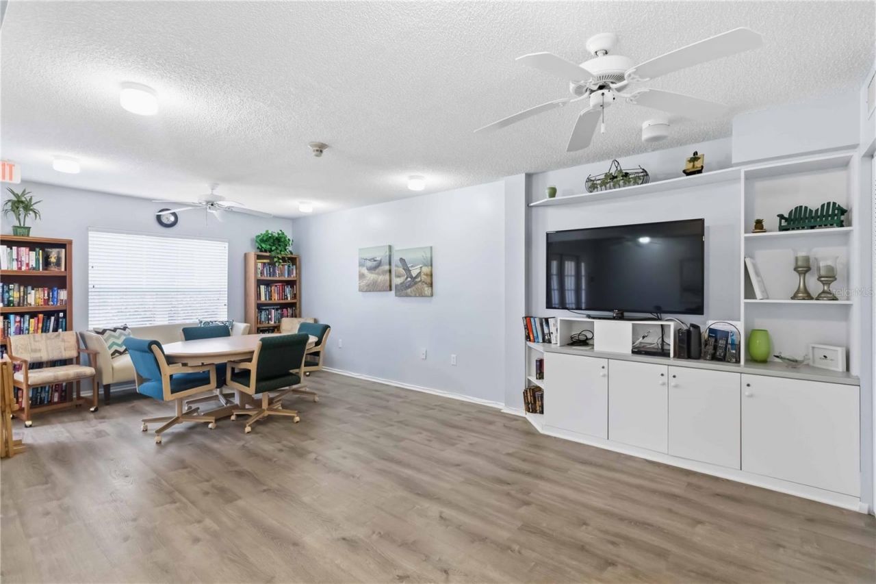 3950 Ironwood Circle, Unit 205, Bradenton, FL 34209 Photo