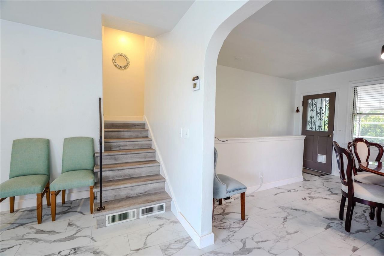 1208 N Halifax Avenue, Daytona Beach, FL 32118 Photo