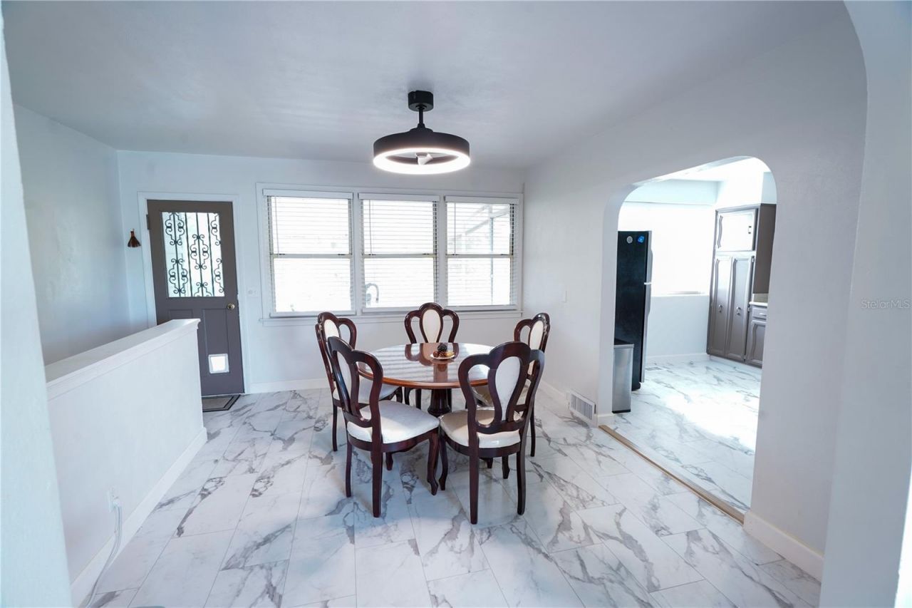 1208 N Halifax Avenue, Daytona Beach, FL 32118 Photo