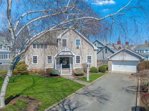 101 Green St, Fairhaven, MA 02719