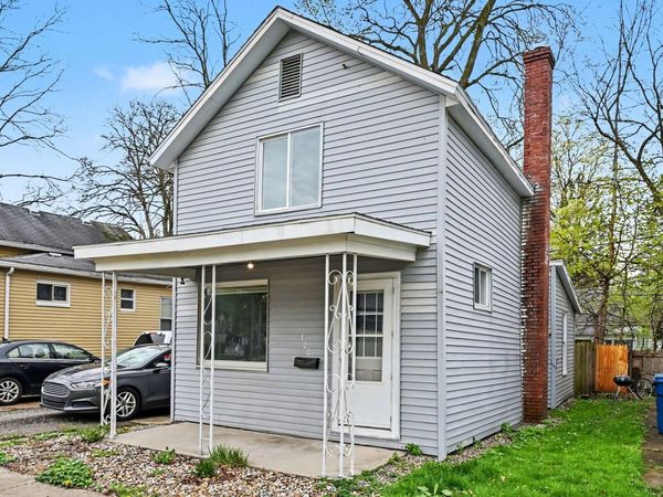 122 S 5th Street, Niles, MI 49120