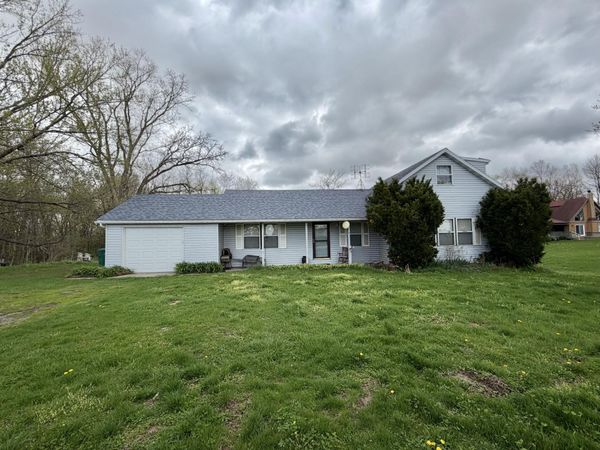 757 N County Line Road, Westville, IN 46391