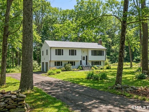 211 Forsyth, Montville, CT 06370