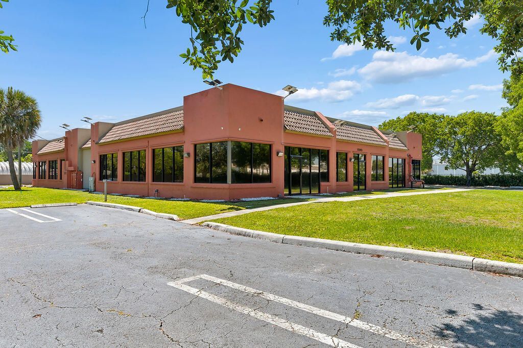 1590 S Congress Avenue, West Palm Beach, FL 33422 Photo