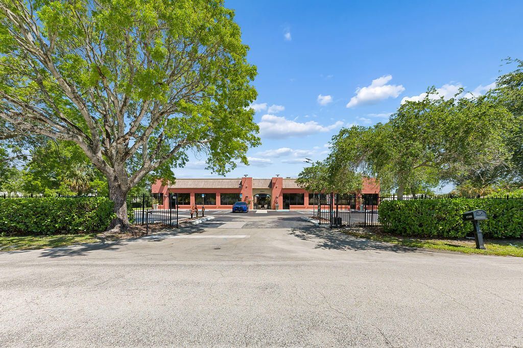 1590 S Congress Avenue, West Palm Beach, FL 33422 Photo