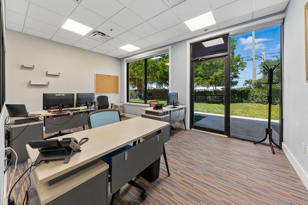 1590 S Congress Avenue, West Palm Beach, FL 33422 Photo