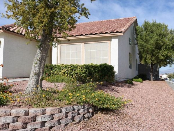 9500 Glengarry Drive , Las Vegas, NV 89129