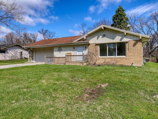 18620 Midland Pl, Brookfield, WI 53045