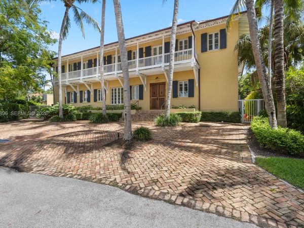 685 Harbor Ln , Key Biscayne, FL 33149