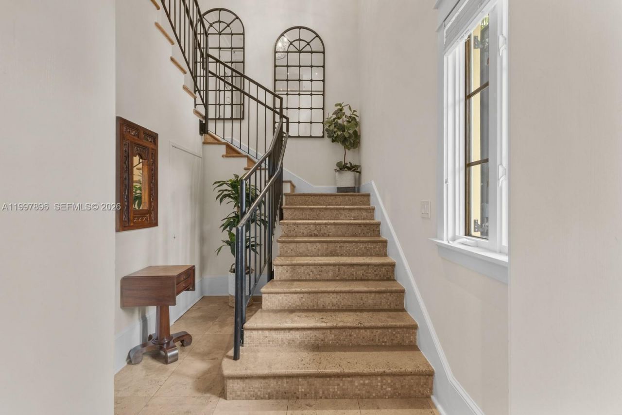 685 Harbor Ln, Key Biscayne, FL 33149 Photo