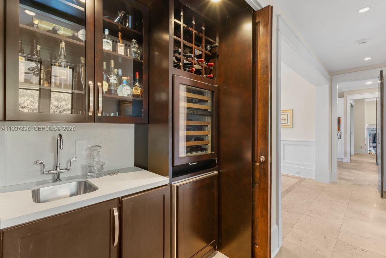 685 Harbor Ln, Key Biscayne, FL 33149 Photo