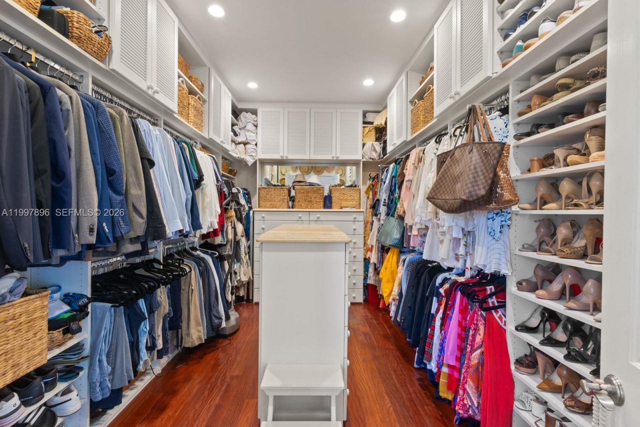 685 Harbor Ln, Key Biscayne, FL 33149 Photo