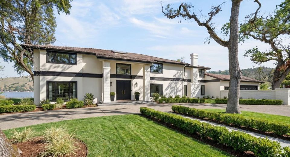 8266 Peninsula Dr, Kelseyville, CA 95451 Photo